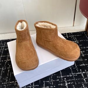 Botas de nieve gruesas de diseñador de alta calidad para mujer, nuevas para invierno, cómodas, cálidas y transpirables, con parte superior de piel de oveja. - Product Image 2