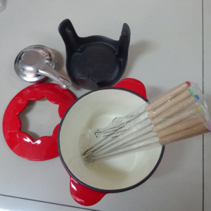 Meilleur service à <span class=keywords><strong>fondue</strong></span> <span class=keywords><strong>suisse</strong></span> en métal Pot à <span class=keywords><strong>fondue</strong></span> en fonte Fourchettes <span class=keywords><strong>pour</strong></span> <span class=keywords><strong>fromage</strong></span> ou chocolat utilisation camping Batterie de cuisine Pot à <span class=keywords><strong>fondue</strong></span> - Product Image 2