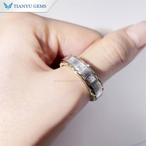 Tianyu 3 MM Taille Princesse Diamant de Laboratoire HPHT Bague de Mariage pour <span class=keywords><strong>Homme</strong></span> en Or Massif 10K 14K 18K, Finition Satinée Brossée, Bijou Fin pour <span class=keywords><strong>Homme</strong></span> - Product Image 5