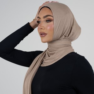Écharpe en jersey de bambou de haute qualité, hijab extensible, foulards pour la tête, étoles pour femmes, hijab en coton en vente - Product Image 2