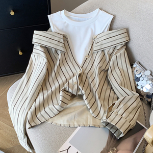 Camicia da donna a <span class=keywords><strong>maniche</strong></span> <span class=keywords><strong>lunghe</strong></span> a righe con scollo rotondo e spalle scoperte, nuova collezione estiva 2026, all'ingrosso per boutique - Product Image 6