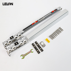 Sistema de Rodillos Silenciosos <span class=keywords><strong>para</strong></span> Puerta Corredera de Madera con Capacidad de Carga de 80 kg, Amortiguador Hidráulico de Doble Vía, Riel Colgante <span class=keywords><strong>para</strong></span> Puerta Móvil, Ruedas con Amortiguación - Product Image 1