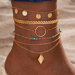 Tobilleras ZYO Impermeables con Diseño Bohemio de Mariposa y Corazón Dorado, Cadena Multicapa para Mujer, Tobilleras con Colgante de Luna y Cruz para la Playa - Product Image 5