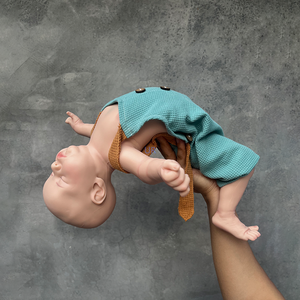 Cuerpo proporcionado 17 Ultra suave malvavisco silicona Reborn Baby Boy Doll 2,6 kg realista duelo compañero regalo para el duelo - Product Image 4