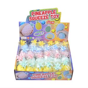 Balles anti-stress créatives en caoutchouc en forme d'ananas – Jouet pour les plus de 14 ans, emballage en boîte colorée, directement du fabricant - Product Image 5