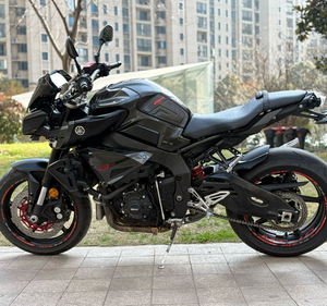 Motocicleta de Calle de 1000cc de <span class=keywords><strong>Segunda</strong></span> <span class=keywords><strong>Mano</strong></span> con Bajo Kilometraje en 2017, 90% Nueva - Product Image 1