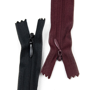 Accessoires pour vêtements #3 #5 <span class=keywords><strong>Fermeture</strong></span> à glissière invisible en nylon de couleur noire avec arracheur de larmes - Product Image 5