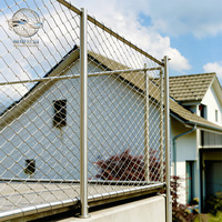 Filet de protection pour escaliers publics |   Barrière de sécurité pour stades et sites événementiels |   Système temporaire de séparation des foules