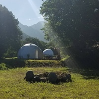 Dômes de glamping géodésiques en PVC imperméable pour l'extérieur, 4 saisons, pour hôtels, camping, événements, restaurant, maison transparente