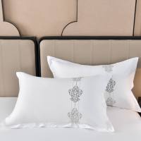 Ensemble de literie brodée de luxe, 100% coton, housse de couette blanche avec motif floral, ensemble de draps 4 pièces, collection hôtel