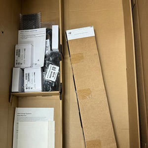 Caja de expansión física PowerVault ME424 Ranuras para unidad de 24x2,5 pulgadas (12Gb SAS) 2u 24 Drive Almacenamiento de entrada de alta capacidad de 580W - Product Image 5