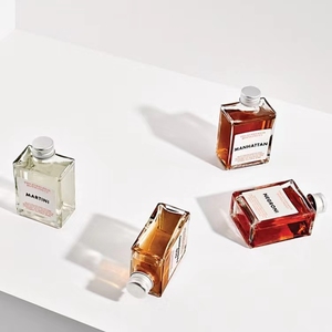 Botol Minuman Keras Kaca Kosong Bentuk Persegi Nordik 100ml/150ml dengan Tutup Sekrup untuk Rum, <span class=keywords><strong>Whisky</strong></span>, Vodka, dan Minuman Keras Lainnya - Product Image 1