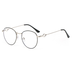 <span class=keywords><strong>Gafas</strong></span> Redondas de Metal Vintage DOISYER con Protección Anti-Luz Azul para <span class=keywords><strong>Hombre</strong></span> y Mujer, Certificadas, Ligeras, para Uso Diario, Lectura y Uso de Teléfonos Móviles - Product Image 3