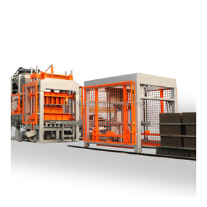 Machine automatique de fabrication de blocs creux QT5-15 à faible coût pour la production de pavés <span class=keywords><strong>et</strong></span> de briques - Product Image 1