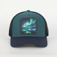 Gorra de béisbol trucker de espuma de 5 paneles con logotipo de parche impreso por sublimación personalizado al por mayor, visera curva y parte trasera de malla de dos tonos con cierre snapback