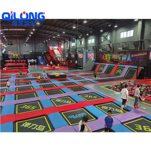 Grand parc aquatique pour enfants, nouveau modèle <span class=keywords><strong>de</strong></span> trampoline, parc avec course et mur d'escalade, équipement d'intérieur doux avec boule d'océan - Product Image 3