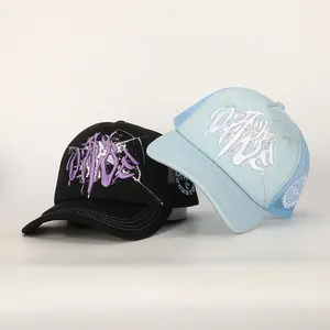 Oem Design personalizzato ricamo Logo all'ingrosso di alta qualità sport all'aria aperta Gorras maglia cappello 5 pannello spugna classico uomo camionista Cap