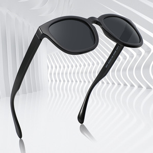 Gafas de Sol para Hombre, Montura Ovalada Negra, Lentes de PC con Protección UV400, Moda Deportiva para Exteriores, Pesca, Transmisión en Vivo, Hechas en Wenzhou - Product Image 1