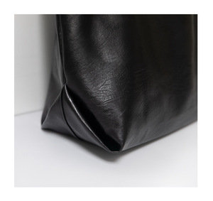 Sac à main en cuir souple pour femme, grande capacité, nouveau style 2026, sac bandoulière, polyvalent, style coréen, sac fourre-tout/sac à bandoulière pour étudiante. - Product Image 6