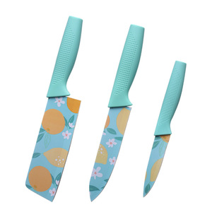 Juego de cuchillos de Chef para el hogar de acero inoxidable de tres piezas, diseño de fruta impresa, regalo pequeño, herramienta de corte de rebanada desechable - Product Image 5