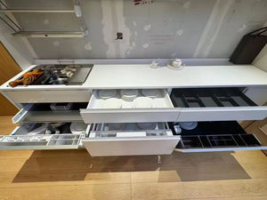 Gabinete de Cocina Blanco de Estilo Moderno Personalizado con Estantes Extraíbles, Herrajes de Almacenamiento Multifuncionales para Hogares Contemporáneos - Product Image 6