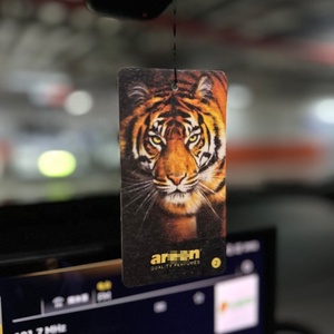 Profumatore per Auto in Carta di Cotone a Forma Personalizzata, Fragranza a Lunga Durata 24h, Stile Moderno con Design a Tigre, da Appendere - Product Image 1