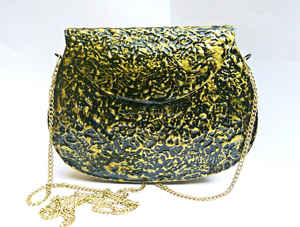 Sacs à main décoratifs en fer, accessoires de mode de qualité pour femmes, sacs à main avec pochette de style fantaisie du fabricant indien - Product Image 4