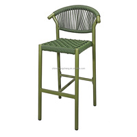 Tabouret de jardin en rotin plat pour café en plein air Bistro Restaurant Tabouret de bar en aluminium pour la salle à manger et le patio