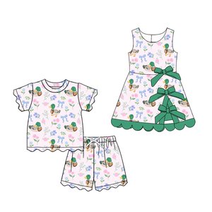 GSSO3737 Ensemble d'été personnalisé pour petite fille, imprimé fleurs violettes et nœuds, tenue d'été pour enfant, vêtements à manches courtes pour fille, ensemble festonné - Product Image 3