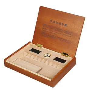 Humidificateur de cigares en bois de cèdre, conception personnalisée de haute qualité, prix de gros, Logo de voyage Commercial