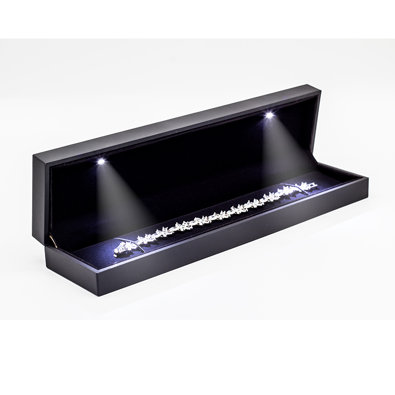 Boîte à chaîne longue / LED blanche