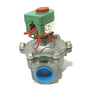 Vanne à gaz solénoïde Asco 8215B60 1-1/4 x 1-5/8 à entrée filetée normalement fermée - Product Image 2