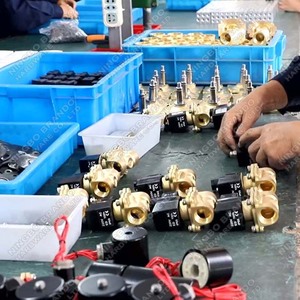 1/<span class=keywords><strong>2</strong></span> ''5404 Servo-helded 3/<span class=keywords><strong>2</strong></span> cara tidak ada Piston tekanan tinggi kuningan katup Solenoid 12VDC 24VAC 110VAC 220VAC - Product Image 6