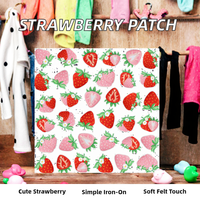 Patch brodé thermocollant en feutre non tissé gaufré blanc crème fraise pour la décoration de vêtements pour enfants