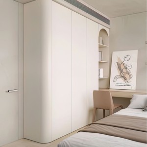Optimice el Espacio Vertical con un Armario Alto con Barras para Colgar Ropa Larga como Vestidos y Abrigos - Product Image 2