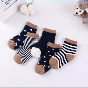 Dessin Animé mignon Chaud Rayé Points D'école De Mode Enfants Chaussettes 5 Paires/<span class=keywords><strong>lot</strong></span> 0 à 9 Ans Garçon Fille Bébé Automne Hiver Coton Doux Chaussettes - Product Image 5