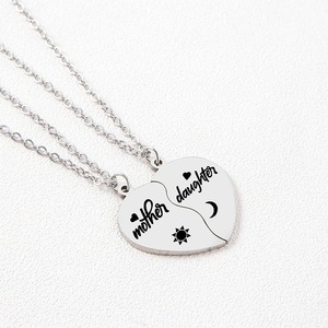 Juego <span class=keywords><strong>de</strong></span> 2 Collares <span class=keywords><strong>de</strong></span> Acero Inoxidable con Colgante <span class=keywords><strong>de</strong></span> Sol y Luna, Corazón y Rompecabezas, Regalo <span class=keywords><strong>de</strong></span> Joyería para Mamá, Hija o Hijo - Product Image 5