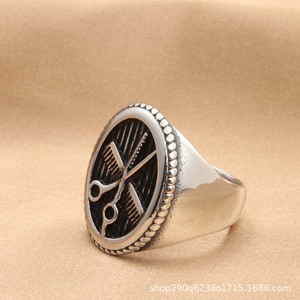 Anillo de Barbero de Plata Tibetana con Diseño de Tijeras y Peine, Estilo Retro Punk, Accesorio de Joyería para Hombre - Product Image 1