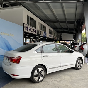 Vehículo de Nueva Energía Dongfeng E70 2019, Auto Usado Económico para Taxi con 401 km de Autonomía, Vehículos Baratos - Product Image 4