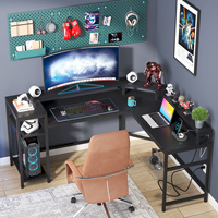 Bureau de jeu en métal en forme de L, bureau d'ordinateur avec prises électriques et bandes LED
