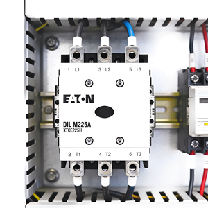 คอนแทคเตอร์ประสิทธิภาพสูง DILM225A/22(RAC240), 3 โพล, 225A, 110KW, 2 N/O, 2 NC, 190 - 240 โวลต์ 50/60 เฮิรตซ์, ใช้งานไฟฟ้ากระแสสลับ - Product Image 1