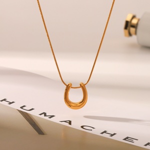 Collana con Ciondolo a V in Acciaio Inossidabile, Minimalista, Placcata in Oro 18k, Catena per Maglione, Regalo di San Valentino per Donne, Gioielleria Raffinata - Product Image 2