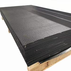 Revêtement de sol en caoutchouc chaud pour tapis Hogpen Big Pig avec service de coupe personnalisé - Product Image 1