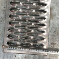 Plaque perforée antidérapante en forme d'œil de poisson, tôle perforée en acier galvanisé pour passerelle et plateforme