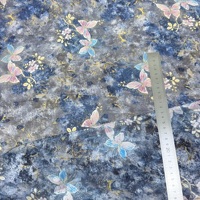 Magnifique tissu jacquard floral 3D en brocart 100% polyester avec trame métallique 150 g/m², antistatique, isolant thermique et résistant à la déchirure