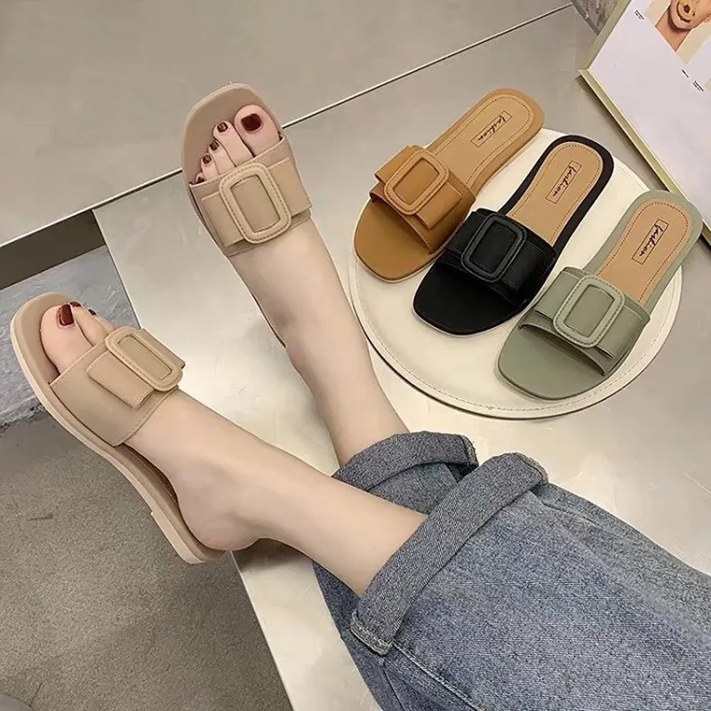 Hot sale new design solid color Slippers Ladies outdoor Beach Shoes wholesale Flat Slides Summer Sandals for Women