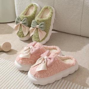 Pantuflas de lona de algodón para mujer, con diseño de cachorro, cálidas para invierno, ecológicas, con amortiguación Evergreen, antideslizantes, con suela de plástico y felpa - Product Image 4