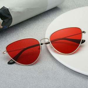 Gafas de Sol Triangulares Vintage Retro de Moda para Mujer, Montura Metálica en Rojo, Rosa y Amarillo, Estilo Ojo de Gato, Gran Venta - Product Image 2