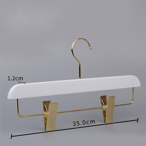 Offre Spéciale sur Cintres Classiques Modernes Personnalisables avec Logo, Crochets Dorés et Argentés, Pinces Métalliques, Cintres pour Pantalons et Jupes - Product Image 3