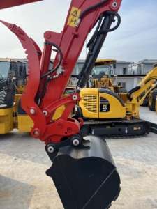 Mini-excavatrice Kubota KX057-4 d'occasion en stock, origine Japon, 5,5 tonnes, excavatrice à queue zéro, système hydraulique d'origine en parfait état, faible usure. - Product Image 3
